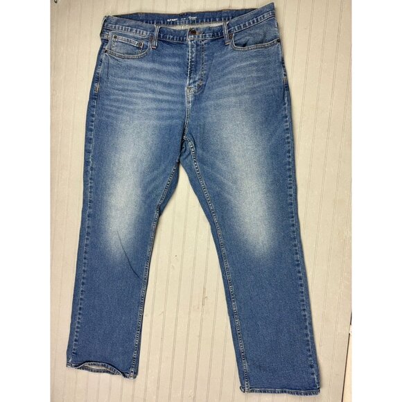 Old Navy Size 40x32 Mens Jeans Straight Stretch Med Wash - Picture 1 of 4
